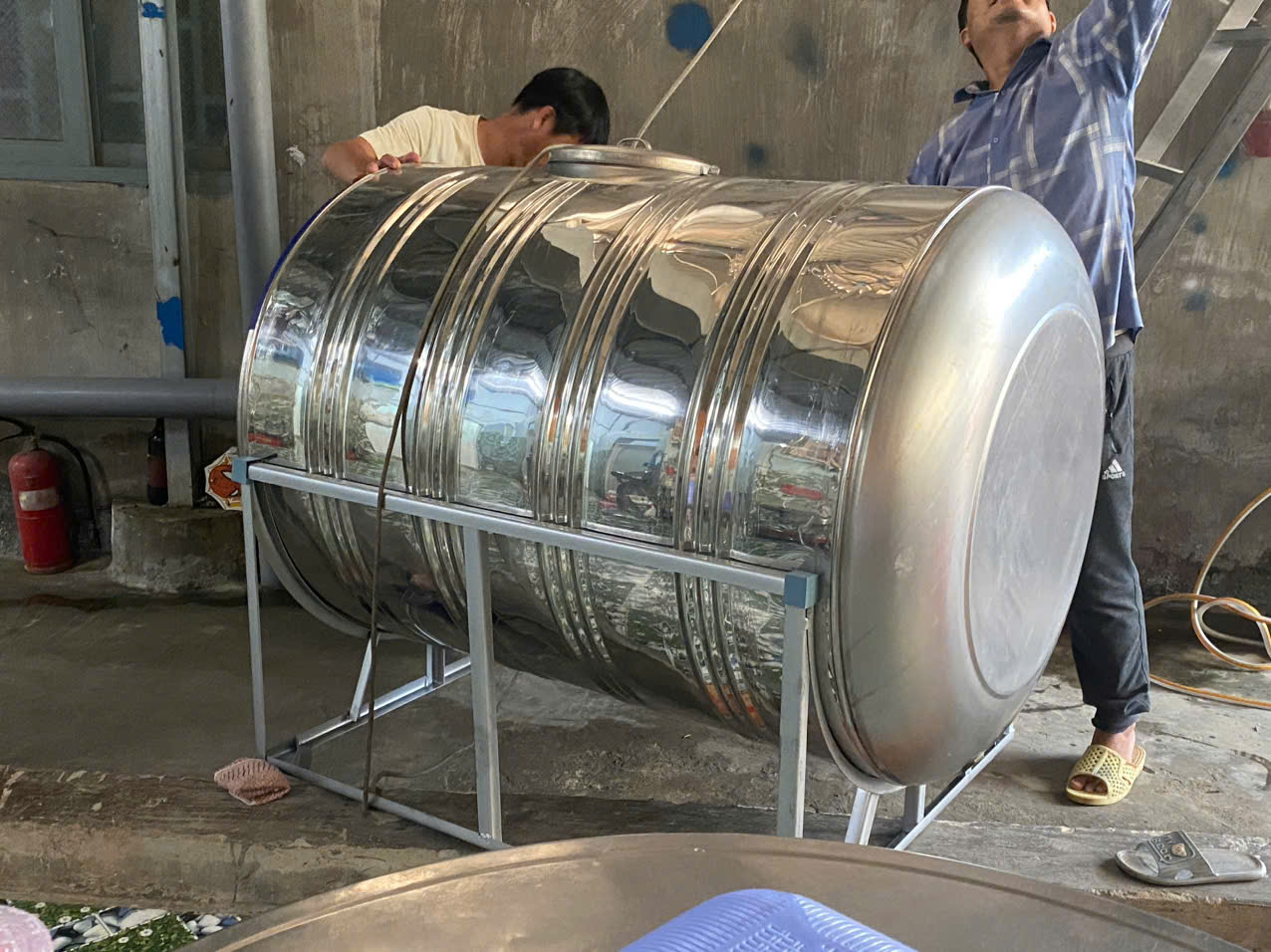 Bồn nước 1000l inox ngang 